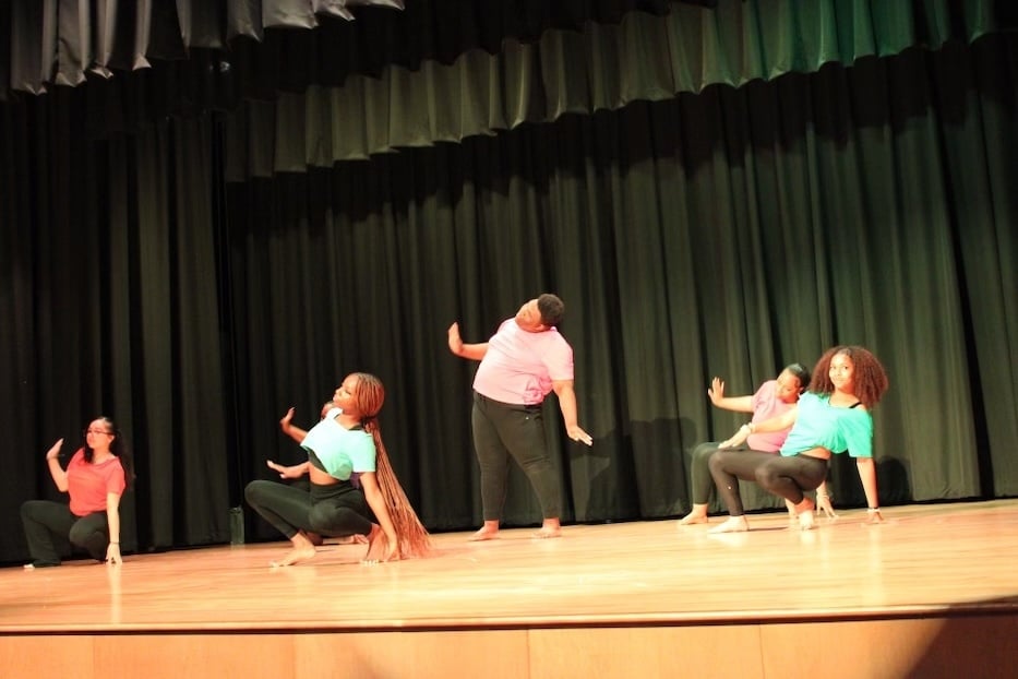 DanceShowNHA257