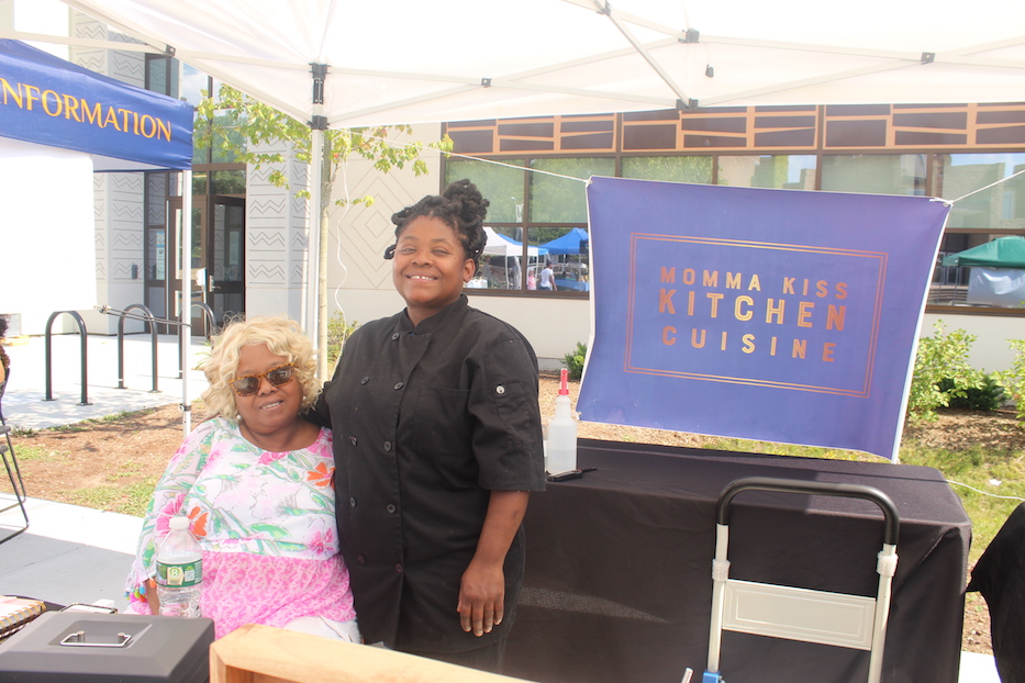 Veggies Flow, Relationships Grow At New Q House Farmers Market