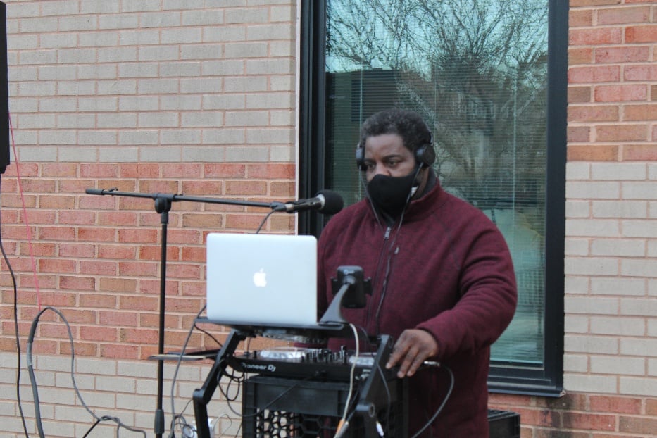 DJ Peoples Choice Big Pat  performing a set outside of the Wexler-Grant Community School