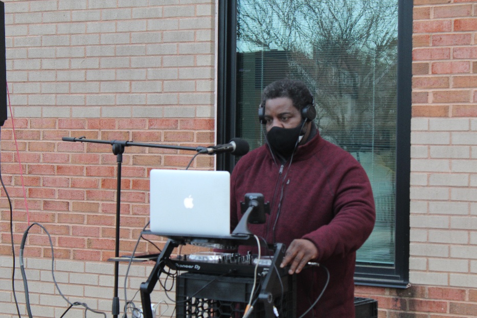 DJ Peoples Choice Big Pat  performing a set outside of the Wexler-Grant Community School