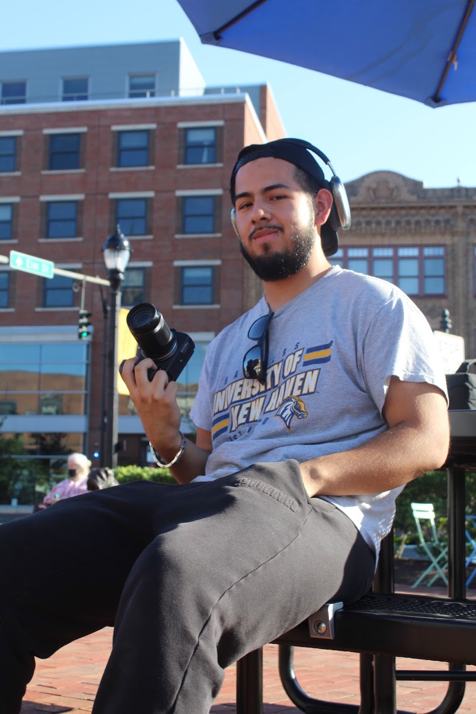 A Young Photographer Deepens His Focus