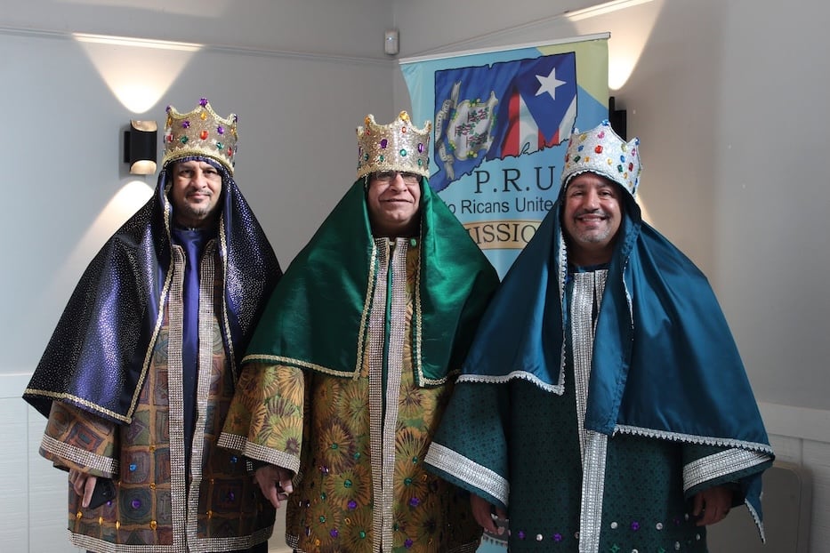 Three Kings Arrive Early In The Hill