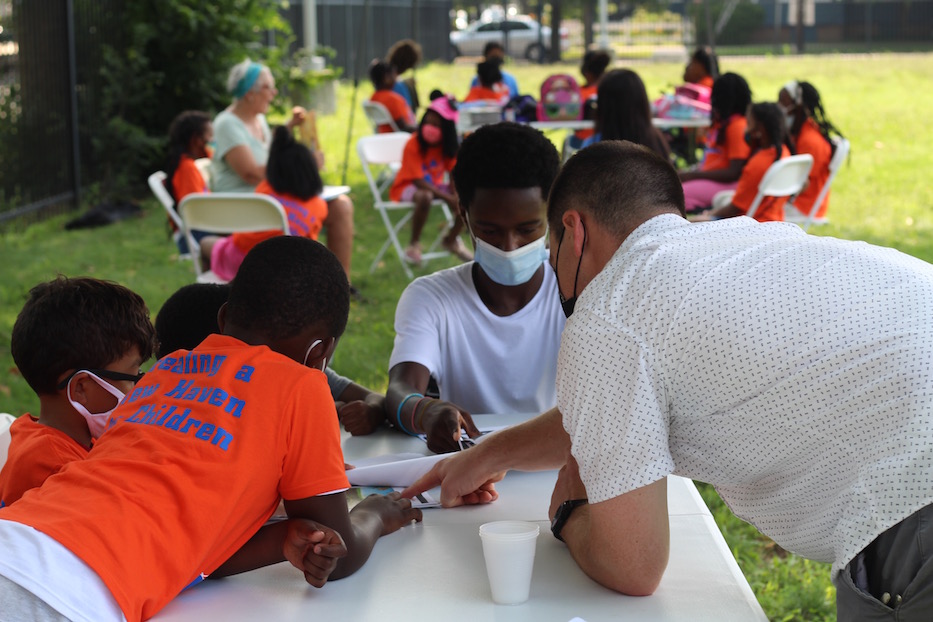 At Read-In, Students And Symphony LEAP Back Into Books