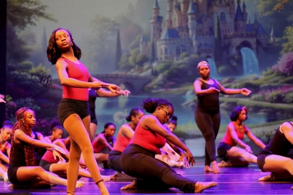 For Tia Russell Dance, Grace & Goodwill Meet Onstage