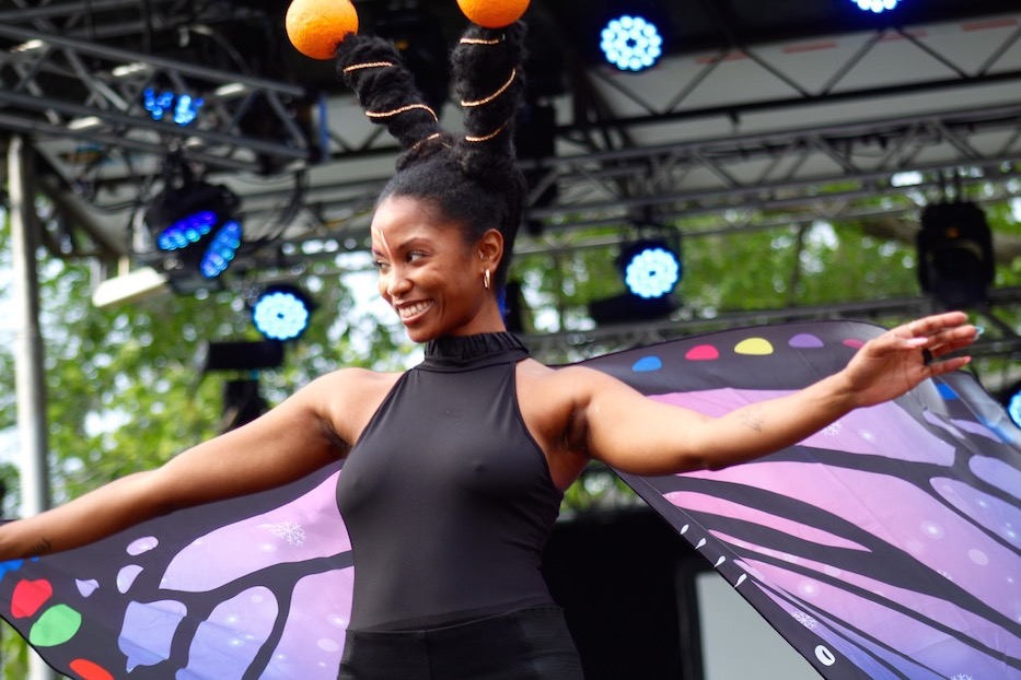 Hair Show Hails The Crown, Honors Sharon Clemons