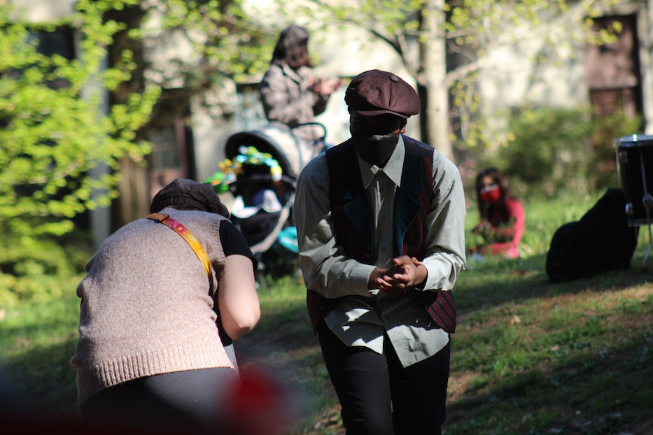 Teens Take The Bard To Edgerton Park