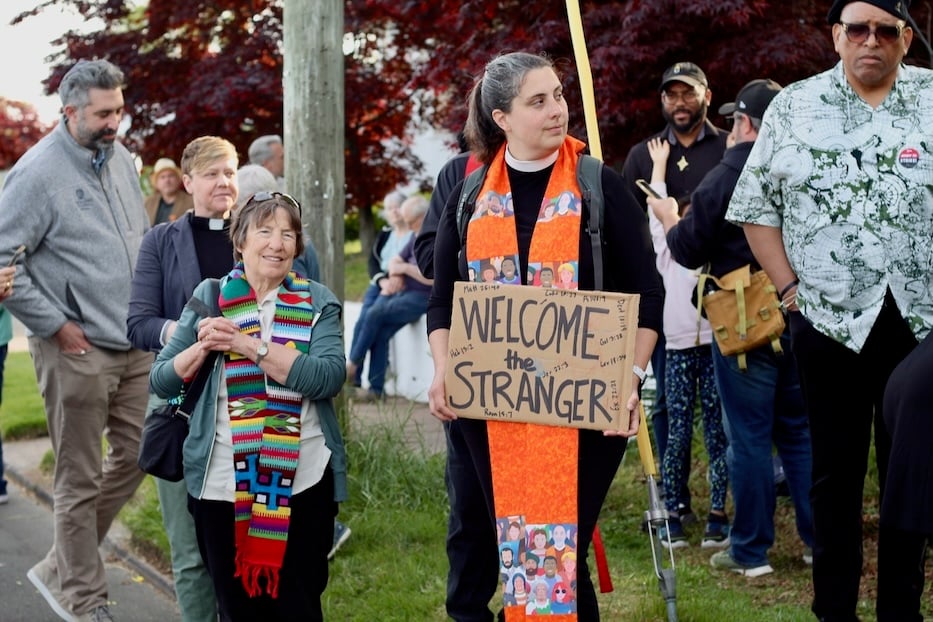 Clergy Speak Out As Avelo Deportation Contract Begins