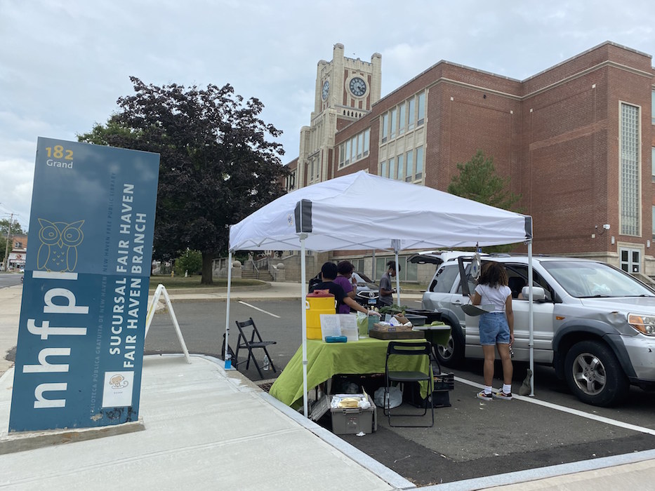 With Mobile Market, Common Ground Brings Produce To The People