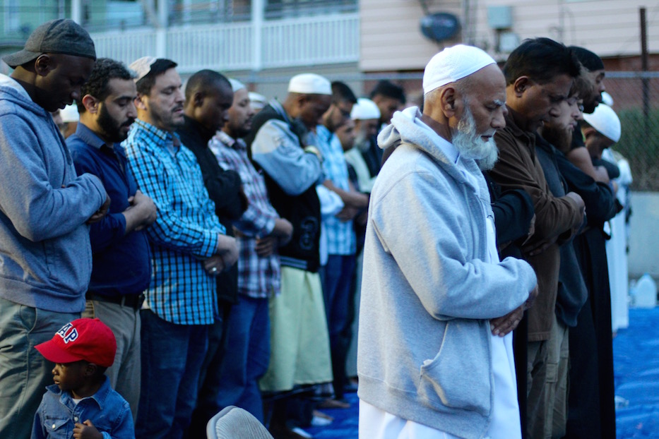 Waterbury Iftar Breaks Fast With Community