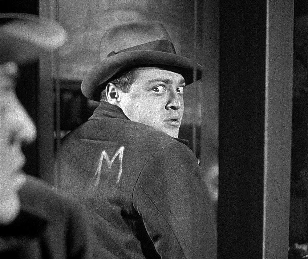 Hans Beckert (Peter Lorre) in Fritz Lang's 1931 crime thriller  M . 