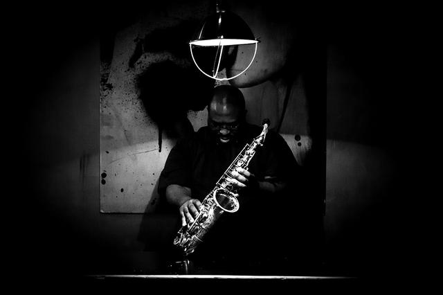 Darius Jones Plays “Shades Of Black” In Full Color